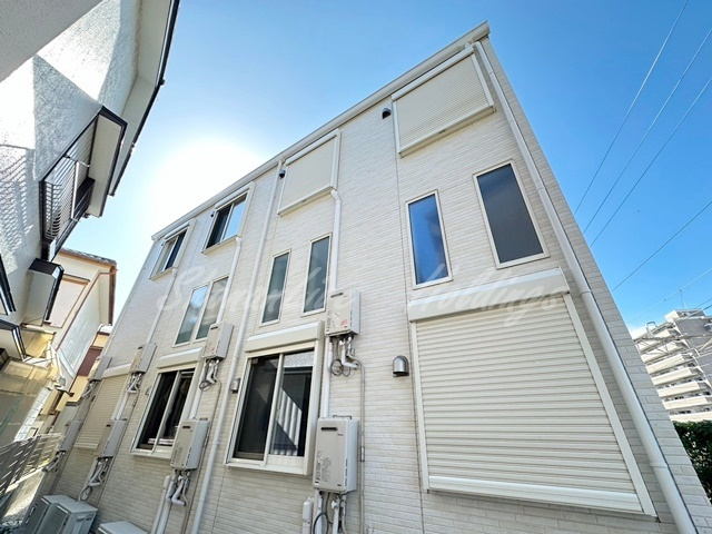 藤沢市本鵠沼１丁目のアパート