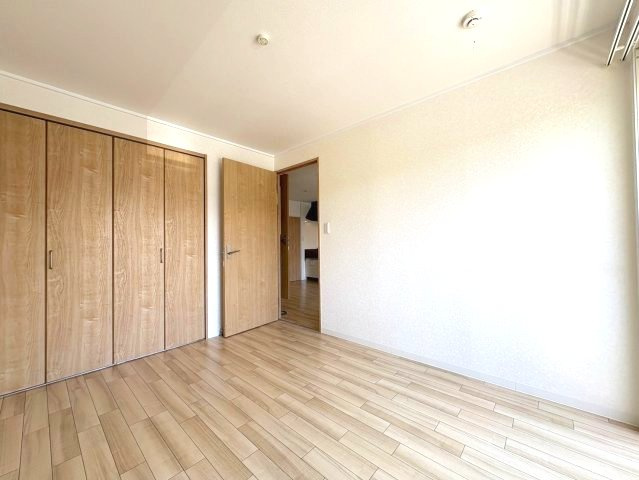 エルハイツ金剛の洋室