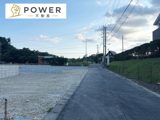 豊田市御船町第４　全４棟の前面道路含む現地写真|十分な幅が確保されており、車の出し入れもスムーズ。お子様の送り迎えなど、日常の動作も快適に行えます。