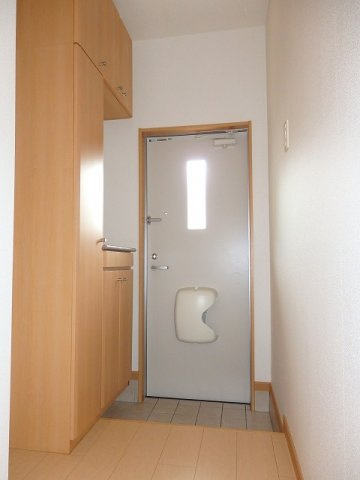 モデッサ　Ⅱ番館の玄関|シンプルで使いやすい玄関です