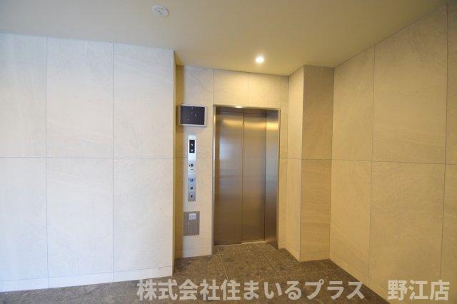 ウインズコート城北パークのロビー