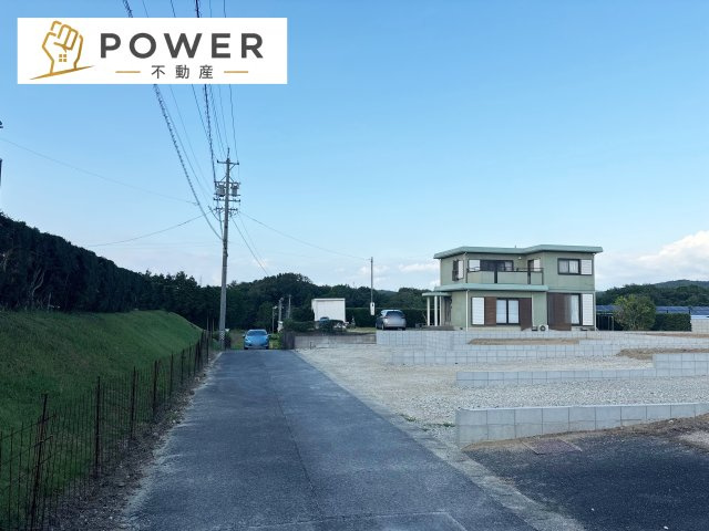 豊田市御船町第４　全４棟の前面道路含む現地写真|十分な幅が確保されており、車の出し入れもスムーズ。お子様の送り迎えなど、日常の動作も快適に行えます。