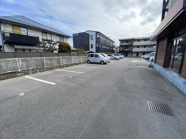 【駐車場】 | メゾン中央