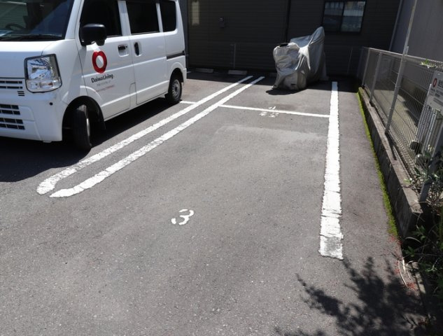 【駐車場】