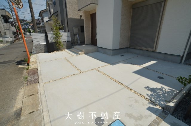 【駐車場】 | 座間市栗原中央1丁目　新築戸建て　全2棟【仲介手数料無料】