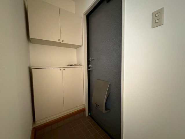 パークハイツC棟の玄関