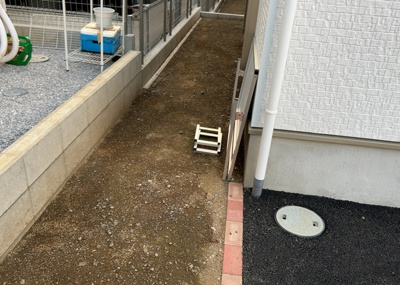 【庭】 | 星が丘新築戸建 | 庭があることでガーデニングや家庭菜園はもちろん、こどもの遊び場やペットを放して遊ぶことができます。また、家の周囲に余裕があるということです。隣地との間があれば、十分な日当たりと、風通しが確保できます。