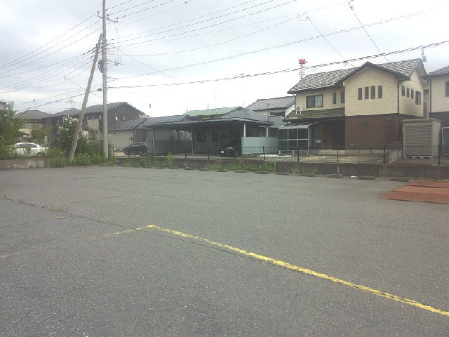 筑西市下岡崎２丁目の倉庫の駐車場