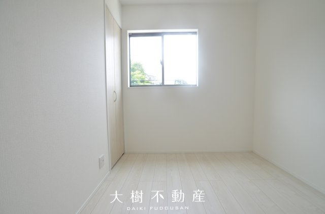 【洋室】 | 座間際栗原中央1丁目　新築戸建て　全2棟【仲介手数料無料】 | 2階　洋室4（4.4帖）