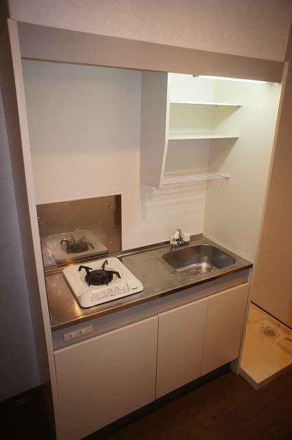 新品家具付きマンション美野島4(KaGood福岡)のキッチン