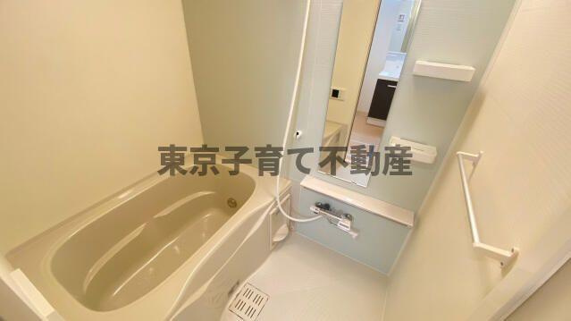 スカイグランデ新御徒町の浴室