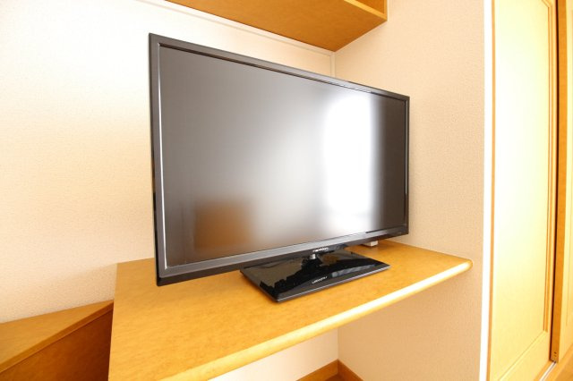 レオパレス比叡のその他|３２型液晶テレビ完備★（部屋によりサイズが異なります。）