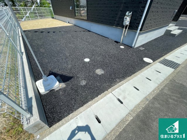 神戸市西区伊川谷町有瀬　第7期　新築一戸建ての駐車場|駐車スペース！散水栓があるので、こまめに愛車を洗えます！