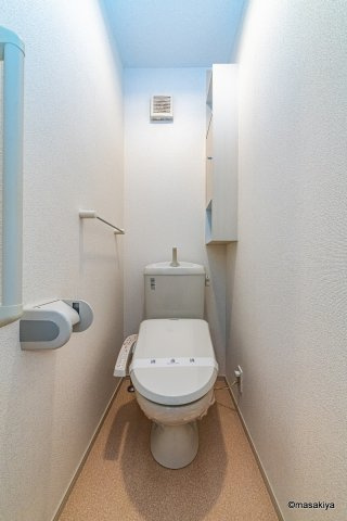 プチメゾン泉のトイレ|トイレ　ウォシュレット付きです。