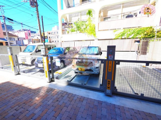 【駐車場】 | クラリッサ大通り公園