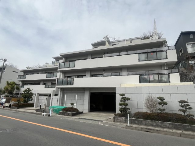 サミット甲陽園の外観