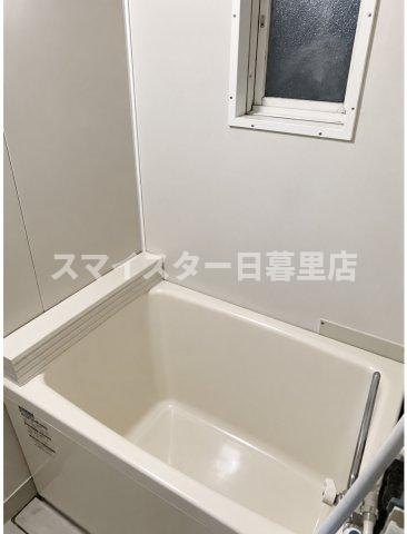 エーデルブルーメ No18の浴室