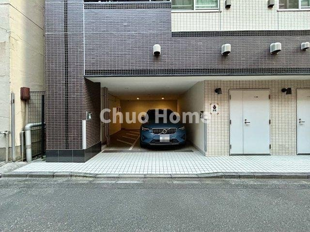 グローベルザ・シティ蔵前の駐車場|【敷地内駐車場】最新の空き状況や費用などの詳細は担当スタッフまでお問い合わせください。
