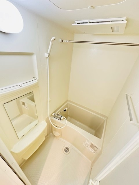 トレセリア大和田弐番館の浴室