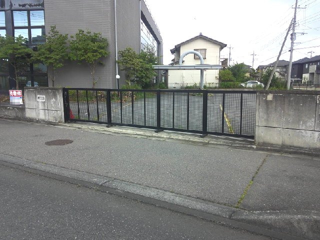 筑西市下岡崎２丁目の工場