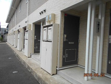 レオパレスＳＯＬＵＴＩＯＮＳⅢの外観|落ち着いた雰囲気の外観です