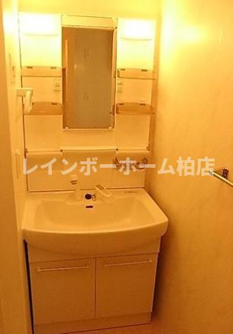 【仲介手数料：50％OFF】対象物件！の洗面所|明るい洗面所です
