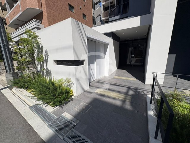 MAISON COULEUR UESHIO　中央小学校区のエントランス|MAISON COULEUR UESHIO　エントランス