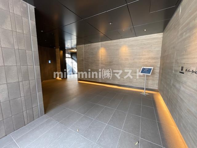 ザ・パークハビオ谷町六丁目クロスのエントランス