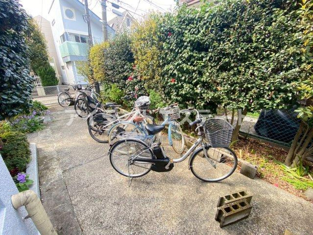メゾン本庄　3口コンロ　角部屋　陽当たり良好のその他共用部分