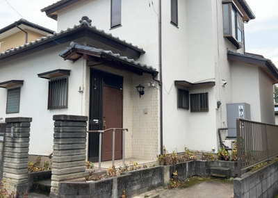 【外観】 | 三ケ木売地 | 土地購入を検討されている場合、境界杭がない状態で購入してしまうと境界確定測量をする必要があり、費用がかかります。購入の前に、売主、隣土地所有者立ち合いのもと境界を確定し境界杭を設置するのがベストです。