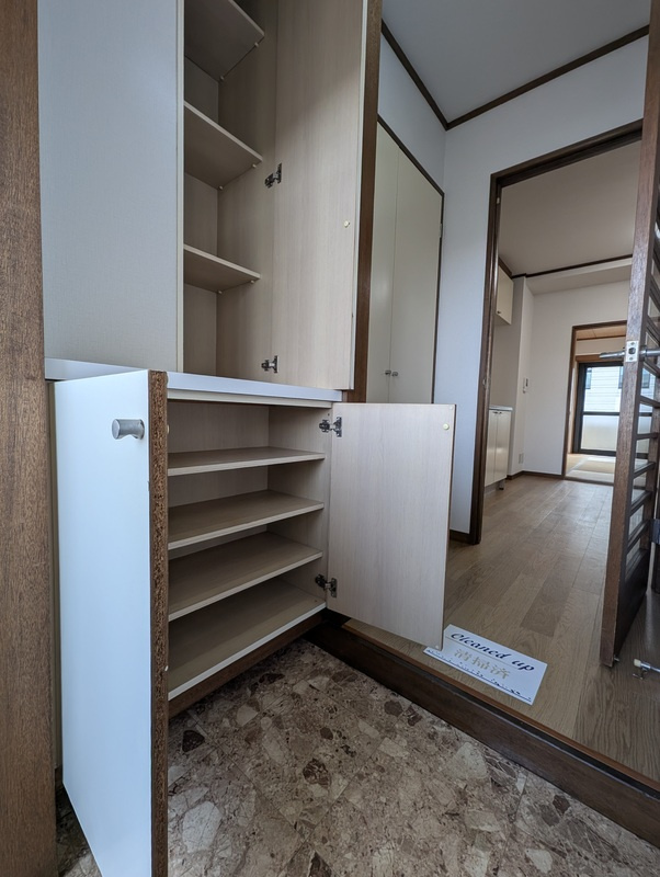 フジグリーンビューの玄関|明るい玄関です