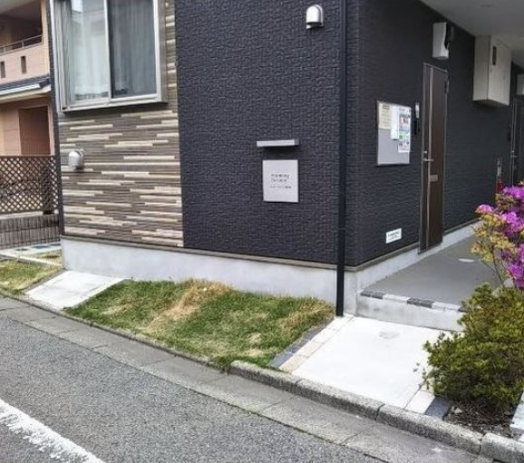 ハーモニーテラス関町北のエントランス