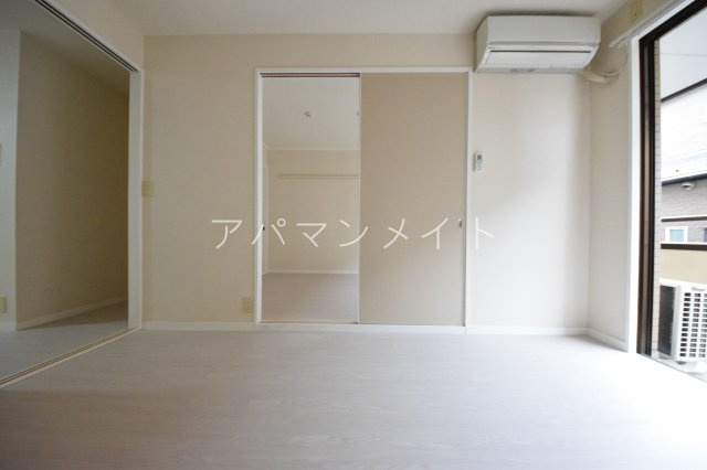 【洋室】 | 丘の上ハウス | 戸塚周辺ならアパマンメイトへＬｅｔｓ Ｇｏ ！