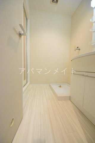 【設備】 | 丘の上ハウス | 室内洗濯機置場になります