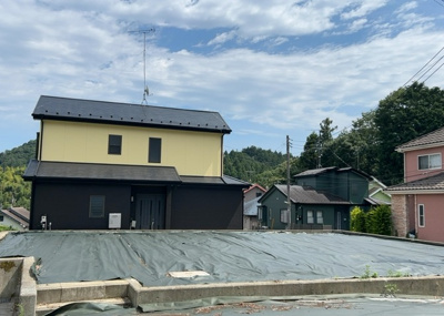 【外観】 | 青山売地 | 物件の詳細については、現地を見てわかること以外に、役所や法務局などで調べないとわからないことがあります。そのため、現地に行く場合は、もしこの物件を買ったらどのような生活ができるかをイメージしましょう。