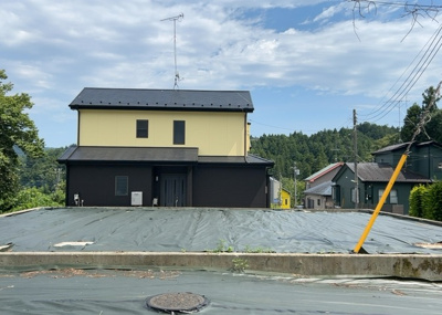 【外観】 | 青山売地 | 人が暮らすうえで日光は大切な要素となります。日当たりの良さは譲れないポイントですね。併せて近くに大きな建築物の建築予定がないか、あるいはそれが可能な土地が近くにないか事前に確認することもお勧めします。