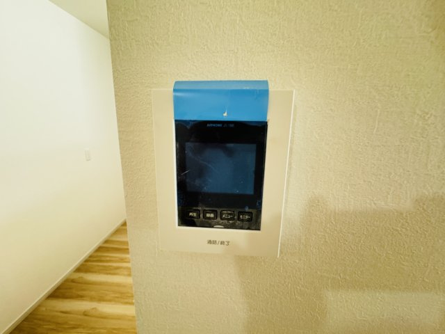 我孫子市湖北台２丁目新築戸建【湖北台東小学校：3分】のセキュリティ|来客時も安心のTVモニター付きインターフォン