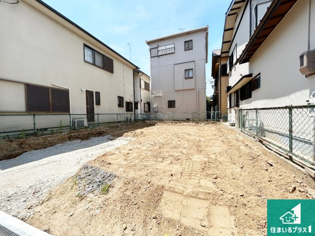 ●29(土)30(日)現地案内可能！　葛城市疋田　第6期　新築一戸建ての外観|現在はこんな感じです。完成までが待ち遠しいですね。
