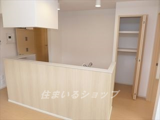 リバーサイド真倉　Ｂの設備|パントリー