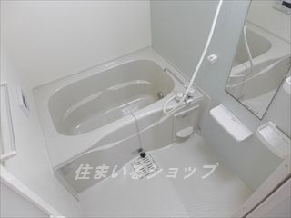 リバーサイド真倉　Ｂの浴室|追い焚き・浴室暖房乾燥機あり