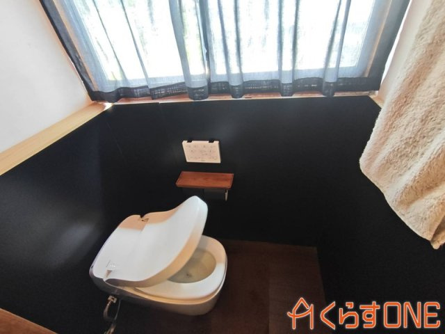 【トイレ】 | カフェとしても活用できる店舗併用住宅／姫路市四郷町東阿保