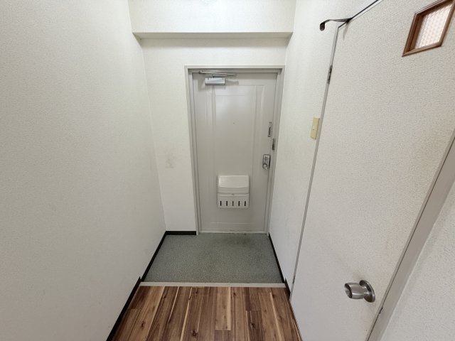 ハイム灘北の玄関