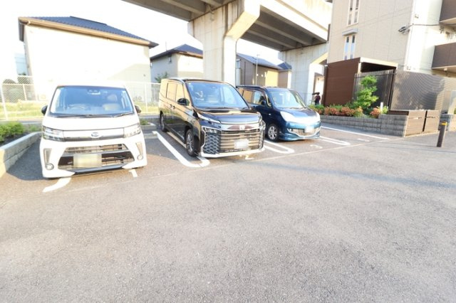 モアニおおたかの駐車場|駐車場