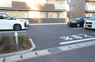 【駐車場】 | メルヴェイユおおたかの森Ⅱ | 駐車場