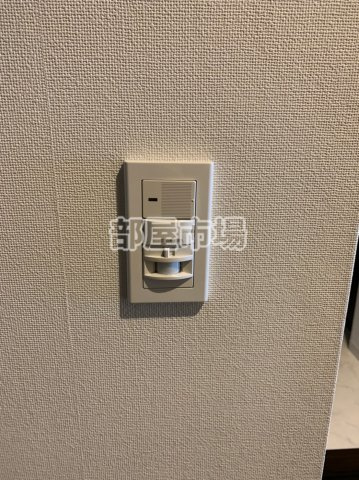 メトロステージ上野の設備|人感センサー付き照明