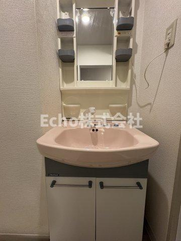 コンフィデンス西本町の洋室