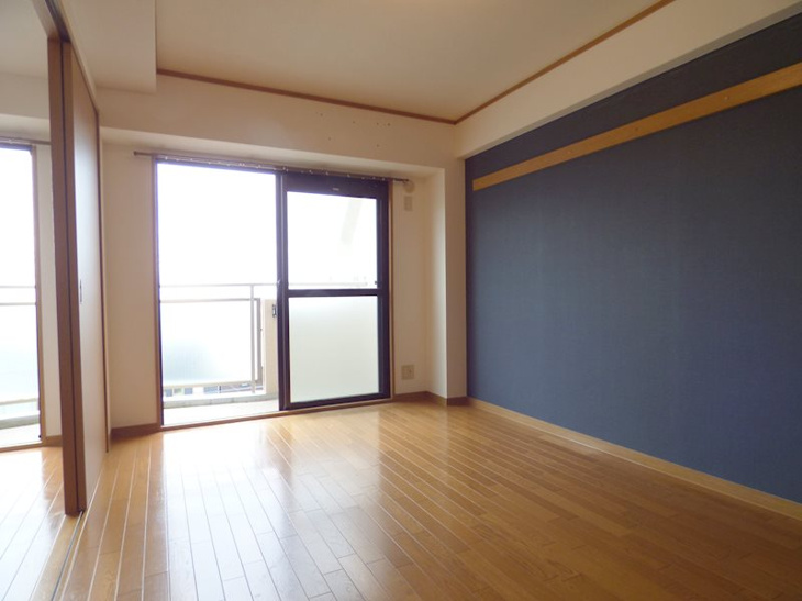 【居間・リビング】ラシュレウエスト六甲 