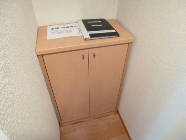 【収納】 | ヴェルジュ南草津 | シューズボックスです