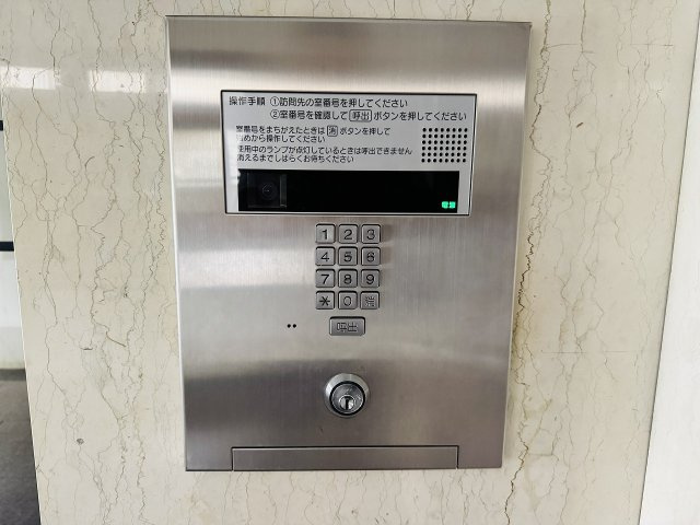 セントラルコートめじろ台の防犯設備|～オートロック付き、防犯性も安心です～