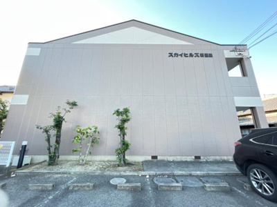 【エントランス】 | スカイヒルズ新道出 | 外観写真（昼）
